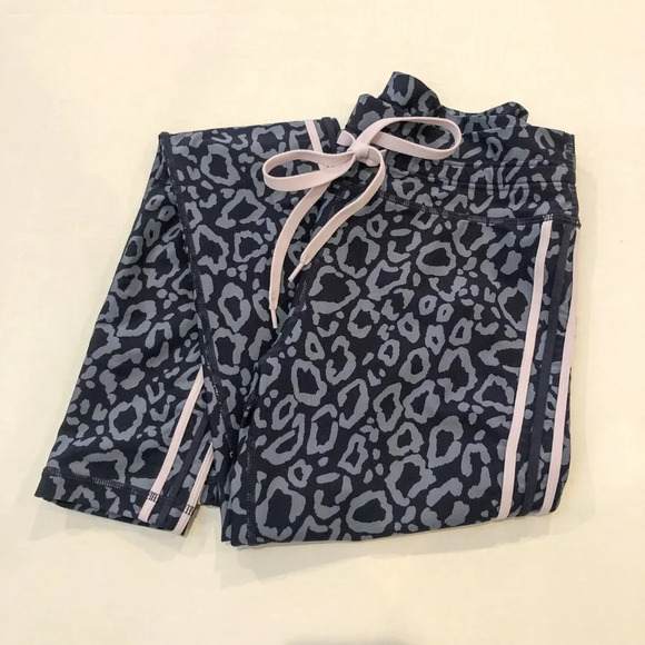 The Upside Soulcycle Purple Leopard Drawstring Mid Rise Athletic Leggings 8 - Picture 4 of 10